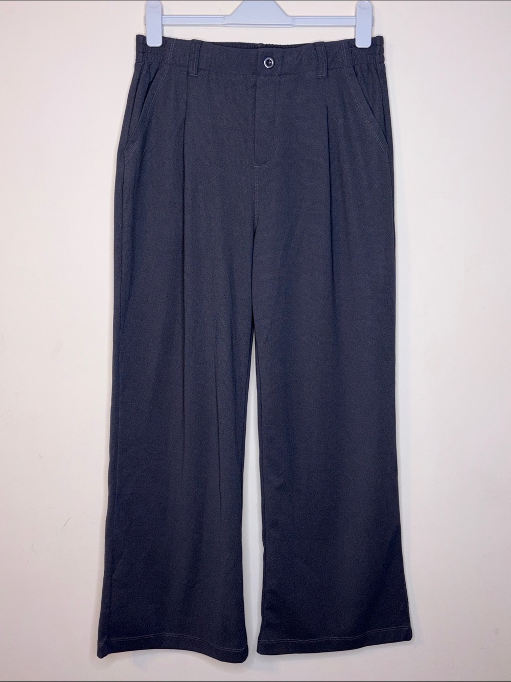 Ewedoos Classic Wide-Leg Black Womenโs Trousers Size L